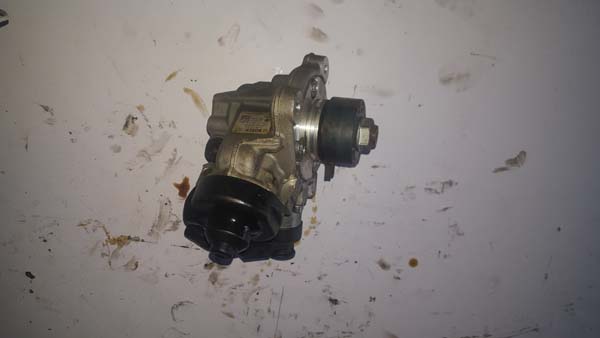 volkswagen passat cbb 2009-2012 çıkma mazot ponpası